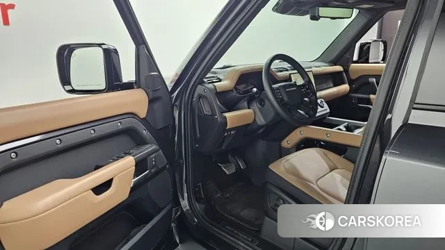 Land Rover Defender (L663) 2025 Серый из Кореи, фото 2