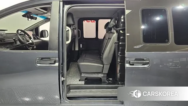 Hyundai Staria 2022 Серый из Кореи, фото 2