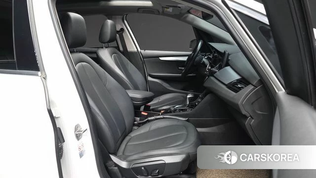 BMW 2 Series Active Tourer (F45) 2018 Белый из Кореи, фото 2