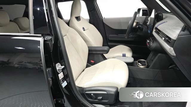 Mini Cooper S 4th Generation 2024 Черный из Кореи, фото 2