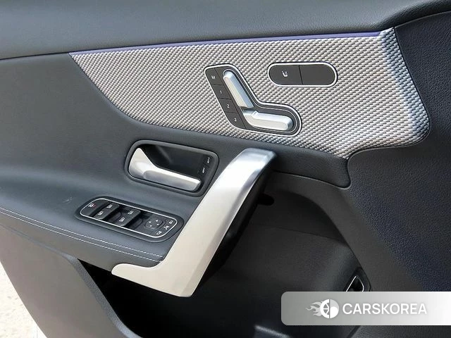 Mercedes-Benz A-Class W177 2021 Белый из Кореи, фото 2