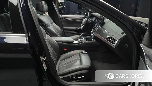 BMW 5 Series (G30) 2022 Синий из Кореи, фото 2