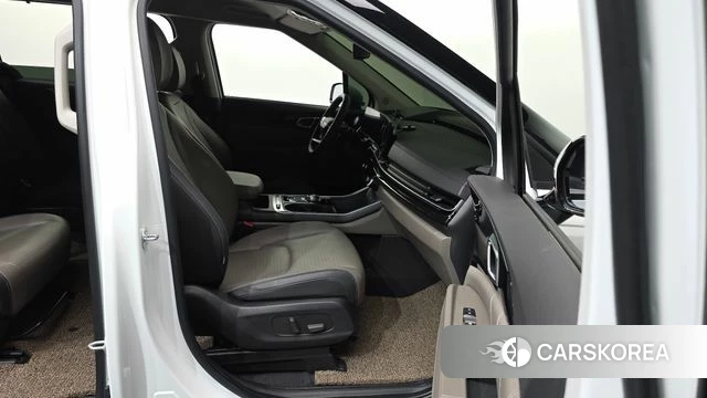 Kia The New Carnival 4th Generation 2025 Белый из Кореи, фото 2