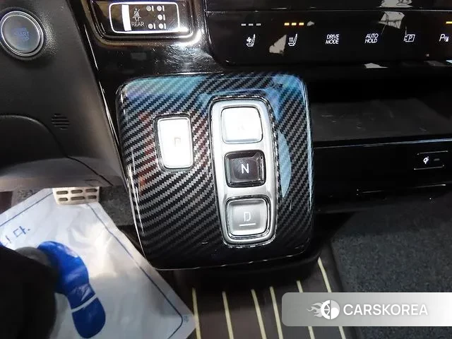 Hyundai Staria 2024 Белый из Кореи, фото 2