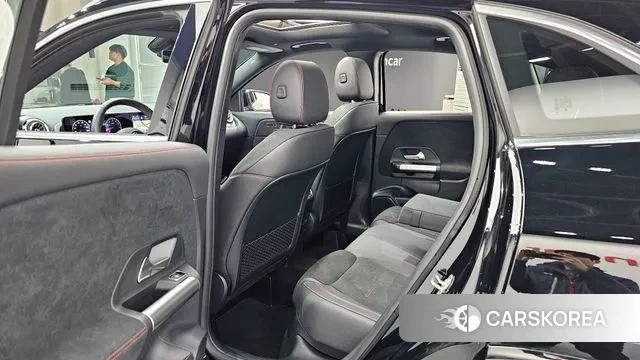 Mercedes-Benz GLA - Class H247 2025 Черный из Кореи, фото 2