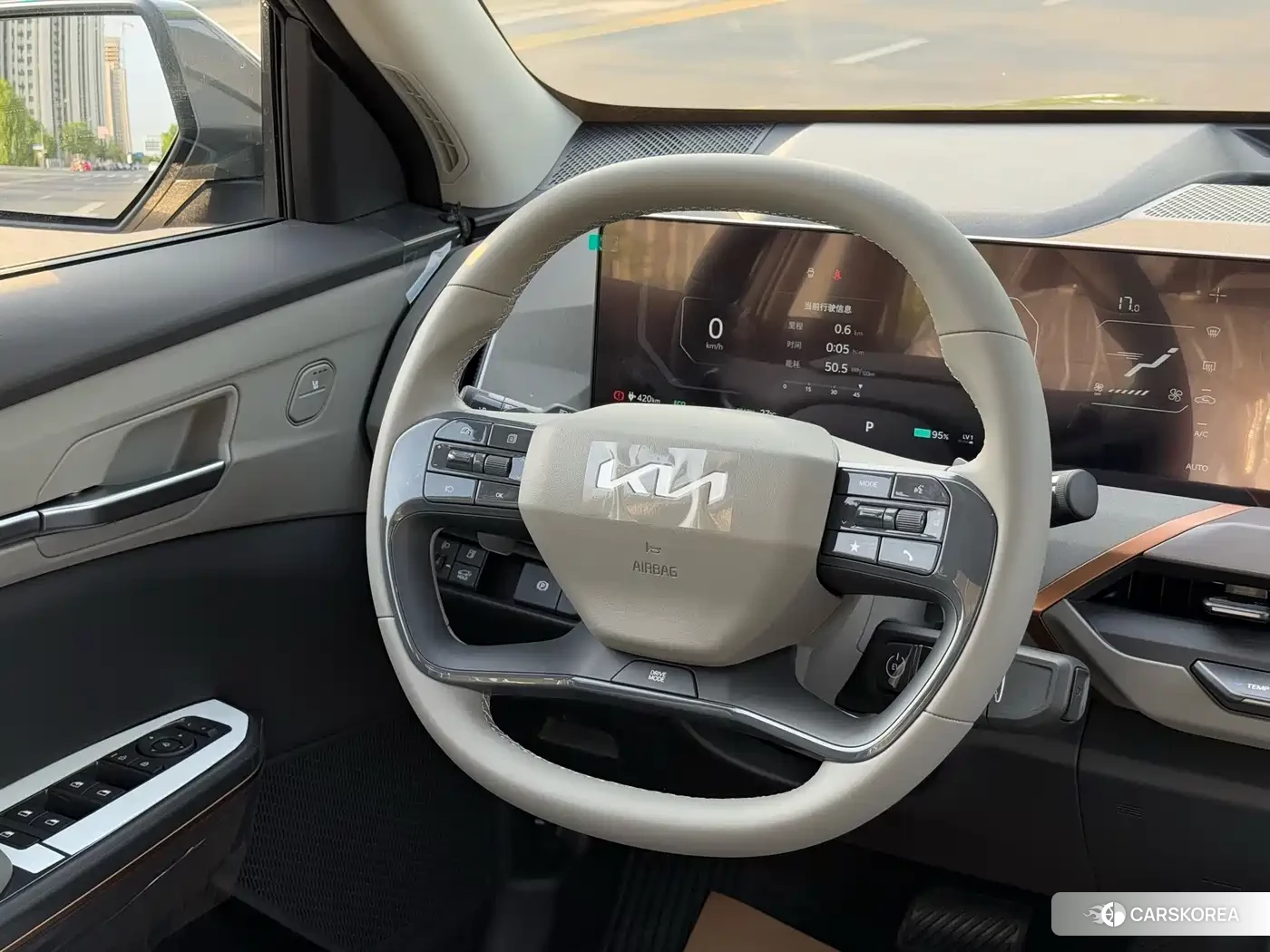 Kia EV5 2026 Silver/gray из Китая, фото 2