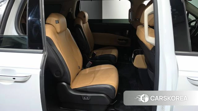 Kia Carnival 4th generation 2023 Белый из Кореи, фото 2