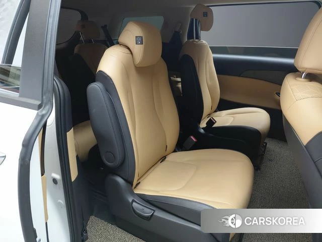 Kia Carnival 4th generation 2023 Белый из Кореи, фото 2