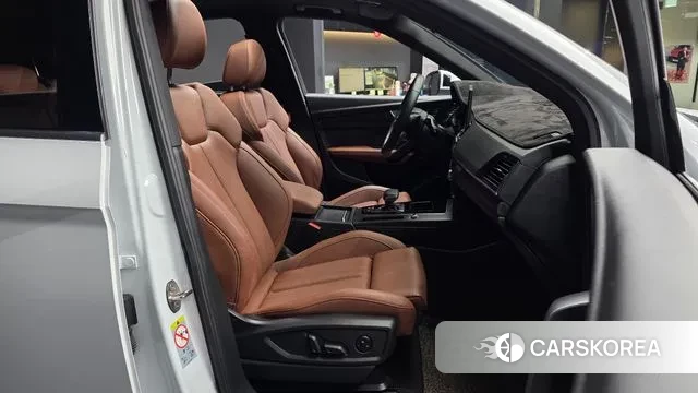 Audi Q5 (FY) 2023 Белый из Кореи, фото 2