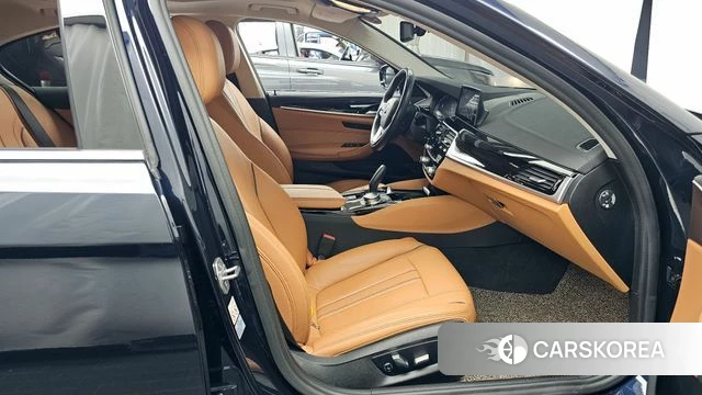 BMW 5 Series (G30) 2020 Синий из Кореи, фото 2