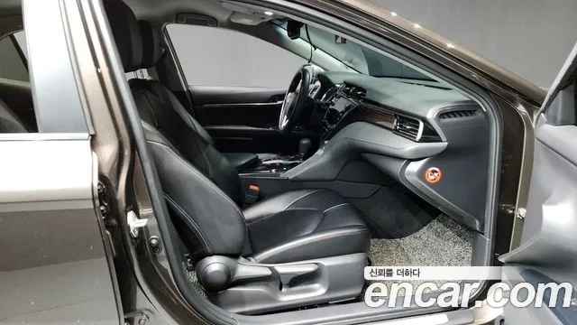 Toyota Camry (XV70) id 2912452 из Кореи 2