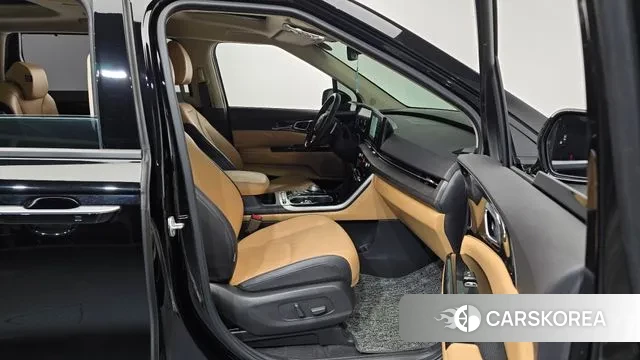 Kia Carnival 4th generation 2023 Черный из Кореи, фото 2