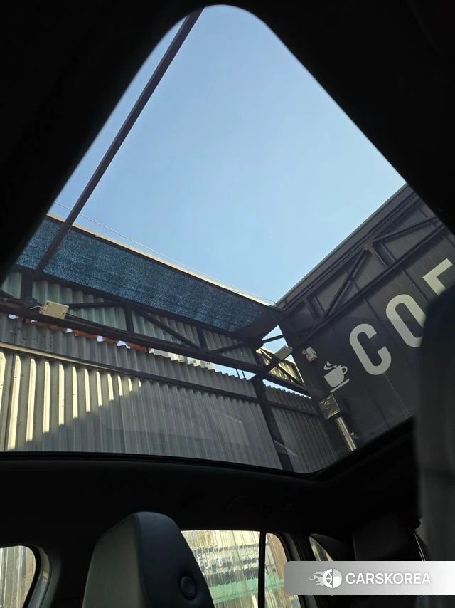 Volkswagen ID.4 2023 Белый из Кореи, фото 2