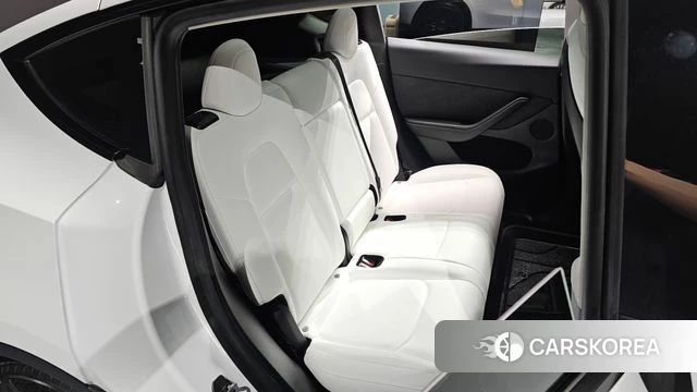 Tesla Model Y 2023 Белый из Кореи, фото 2