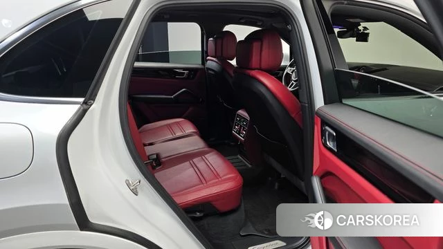 Porsche Cayenne (PO536) 2022 Белый из Кореи, фото 2