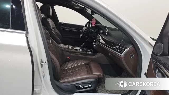 BMW 7 Series (G11) 2020 Белый из Кореи, фото 2