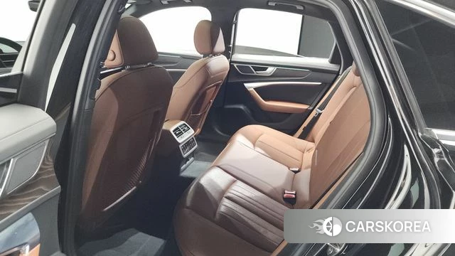 Audi A6 (C8) 2021 Черный из Кореи, фото 2