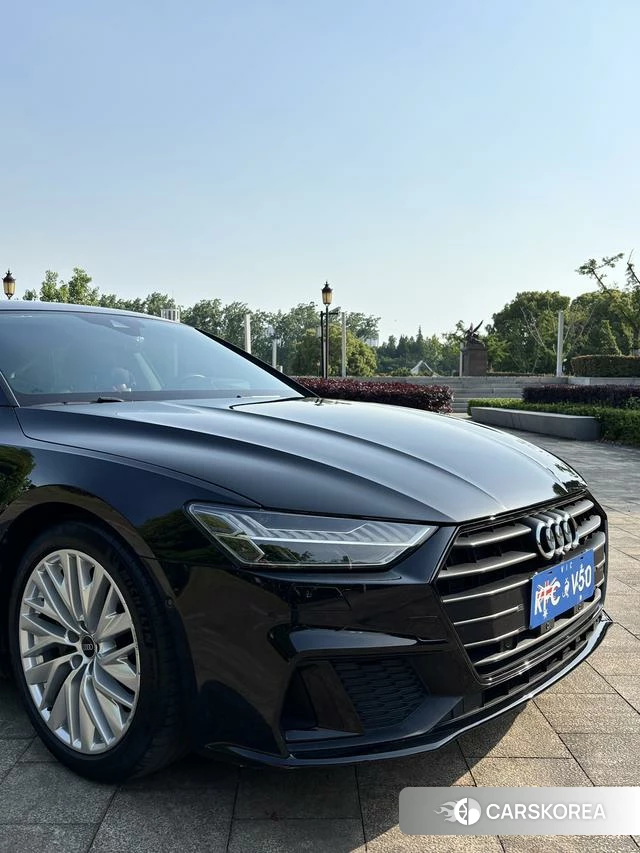 Audi A7 2021 Черный из Китая, фото 2