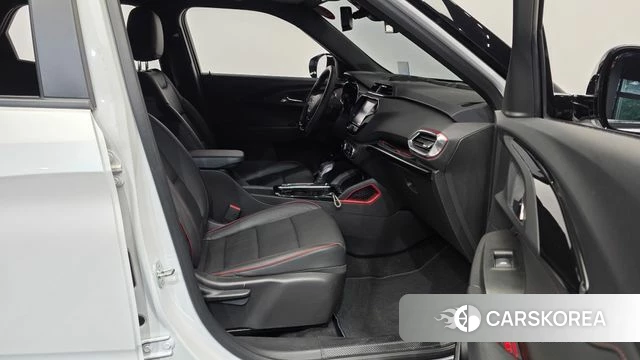 Chevrolet (GM Daewoo) Trailblazer 2021 Белый из Кореи, фото 2