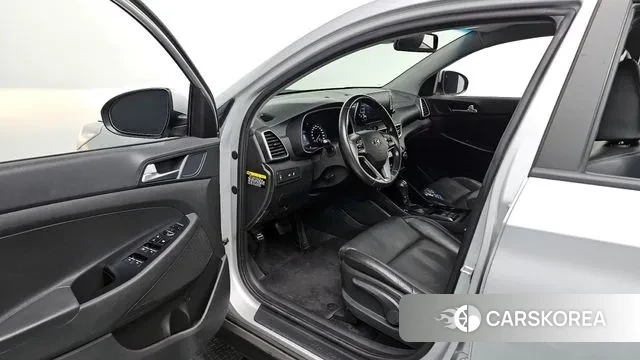 Hyundai All New Tucson 2019 Серебряный из Кореи, фото 2