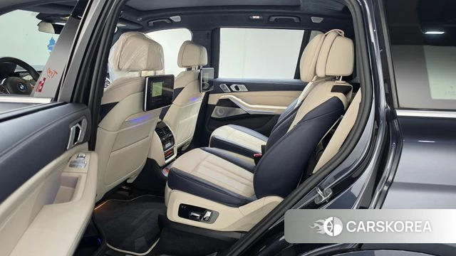 BMW X7 (G07) 2022 Серый из Кореи, фото 2