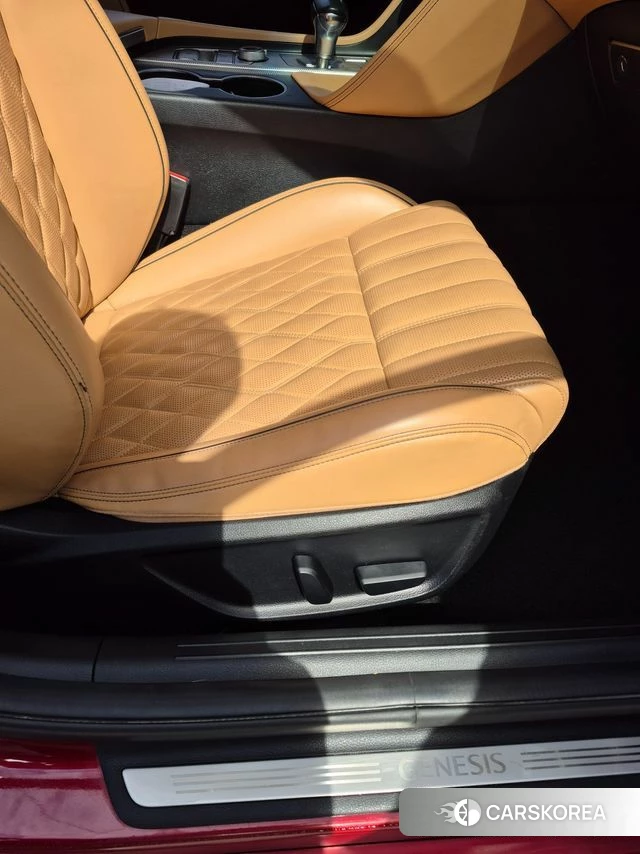Genesis The New G70 2022 Красный из Кореи, фото 2