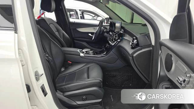 Mercedes-Benz GLC-Class X253 2018 Белый из Кореи, фото 2