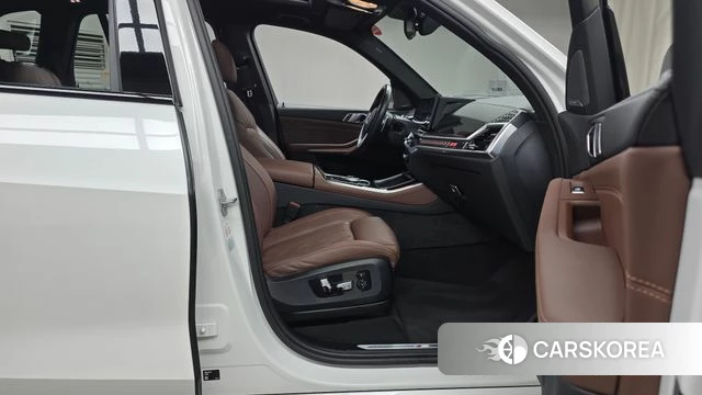 BMW X5 (G05) 2024 Белый из Кореи, фото 2