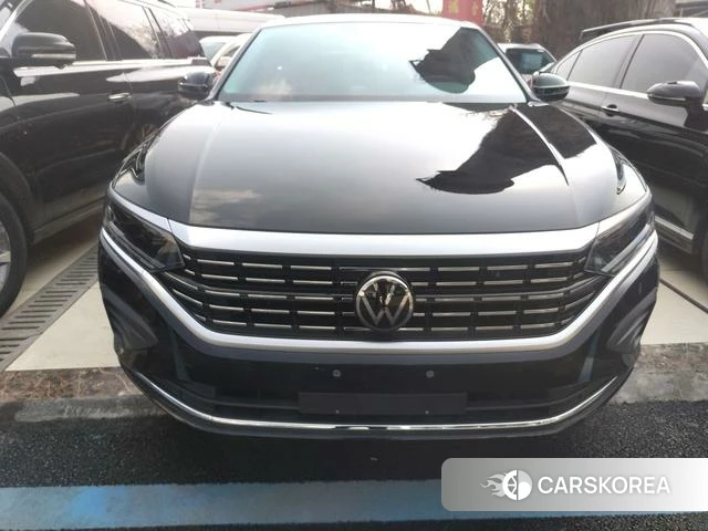 Volkswagen Passat 2024 Черный из Китая, фото 2