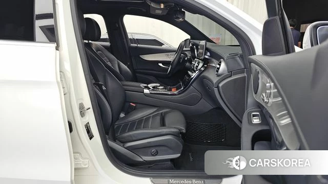Mercedes-Benz GLC-Class X253 2018 Белый из Кореи, фото 2