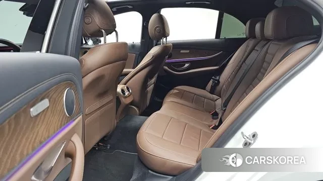 Mercedes-Benz E-Class W213 2020 Белый из Кореи, фото 2