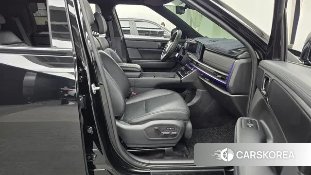 Hyundai Santa Fe (MX5) 2023 Черный из Кореи, фото 2