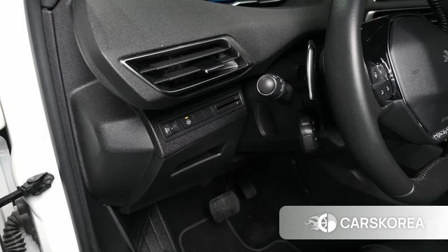 Peugeot 3008 second generation 2024 Белый из Кореи, фото 2