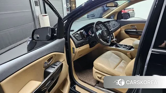 Kia The New Carnival 2019 Черный из Кореи, фото 2