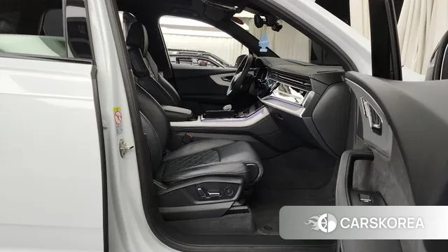 Audi Q7 (4M) 2023 Белый из Кореи, фото 2