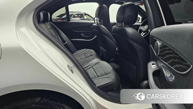 Mercedes-Benz C-Class W205 2019 Белый из Кореи, фото 2
