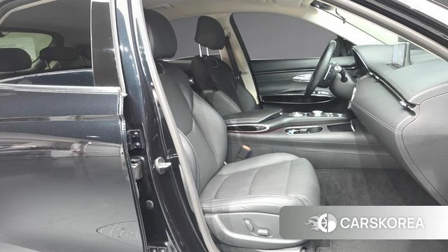 Genesis GV70 2021 Черный из Кореи, фото 2
