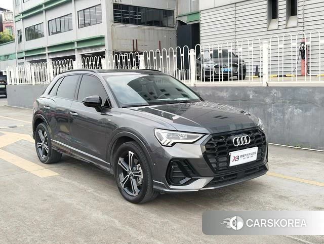 Audi Q3 2021 Темно-серый из Китая, фото 2