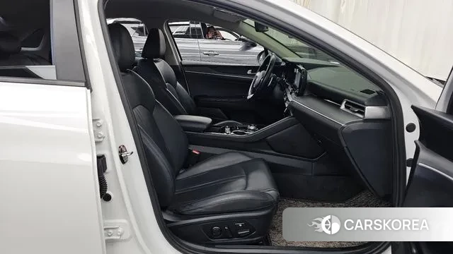 Kia K5 3rd generation 2022 Белый из Кореи, фото 2