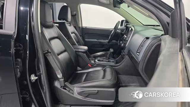 Chevrolet (GM Daewoo) Real New Colorado 2021 Черный из Кореи, фото 2