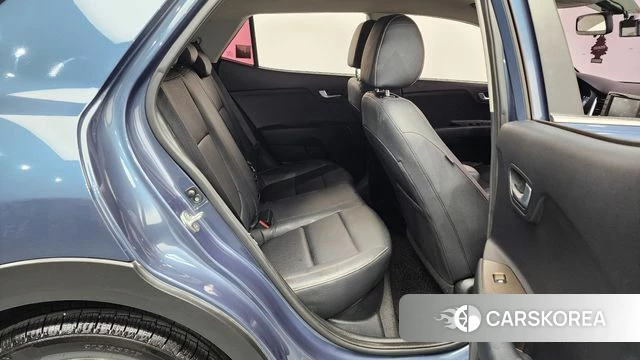 Kia Stonic 2018 Синий из Кореи, фото 2
