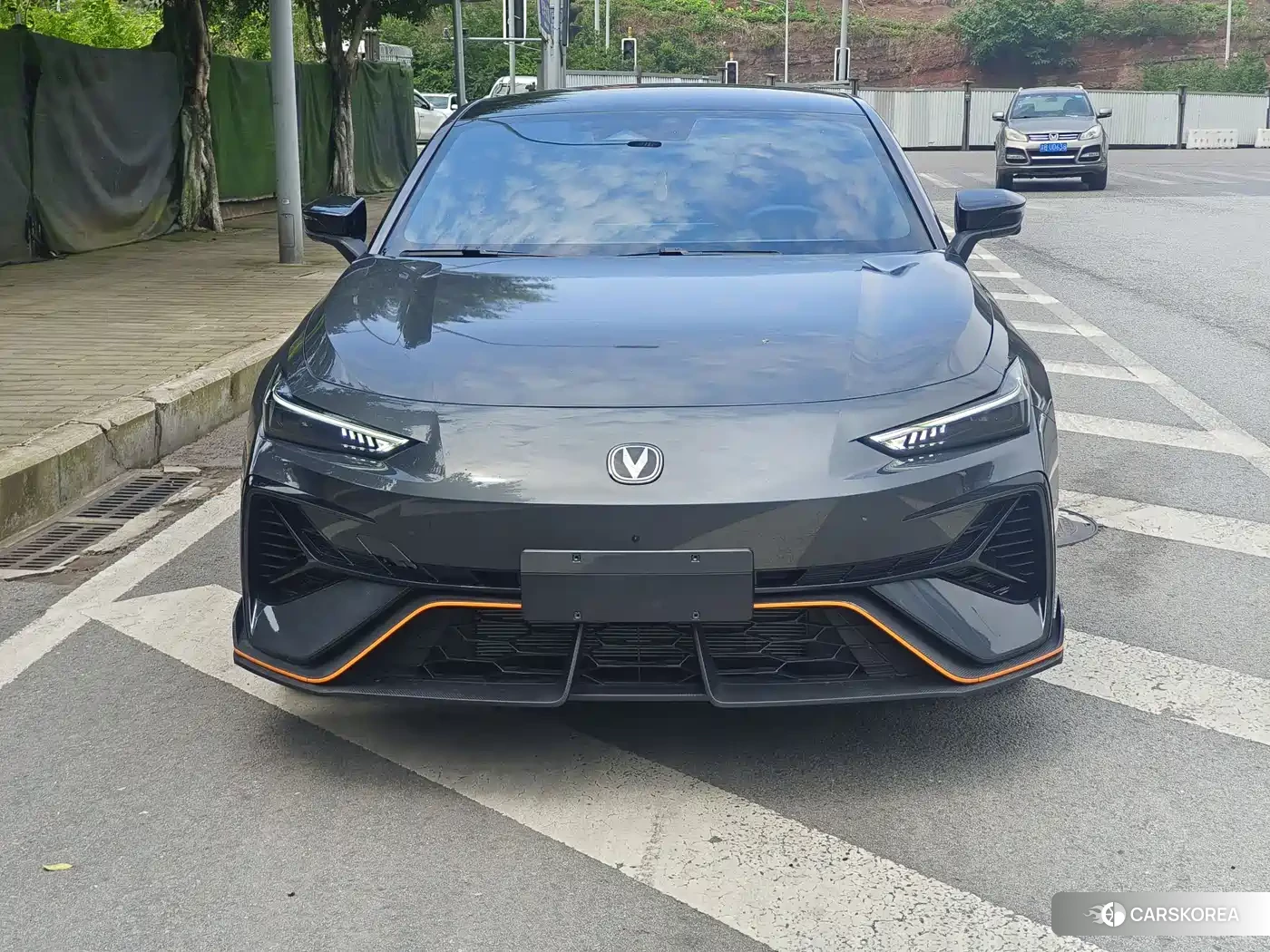 Chang'an Changan UNI-V 2025 Silver/gray из Китая, фото 2