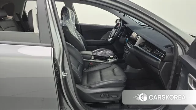 Kia Niro Plus 2023 Серый из Кореи, фото 2