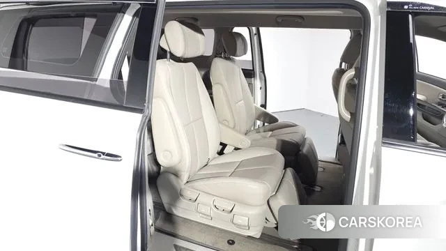 Kia The New Carnival 2019 Белый из Кореи, фото 2