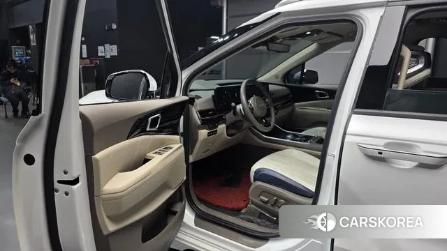 Kia The New Carnival 4th Generation 2024 Белый из Кореи, фото 2