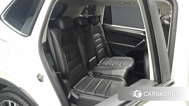 Volkswagen Tiguan Allspace 2018 Белый из Кореи, фото 2