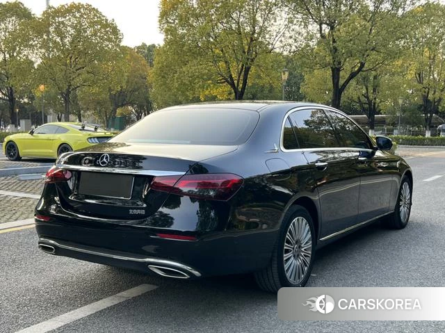 Mercedes-Benz E-class 2022 Черный из Китая, фото 2