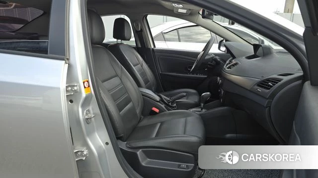 Renault Korea (Samsung) SM3 Neo 2019 Серебряный из Кореи, фото 2