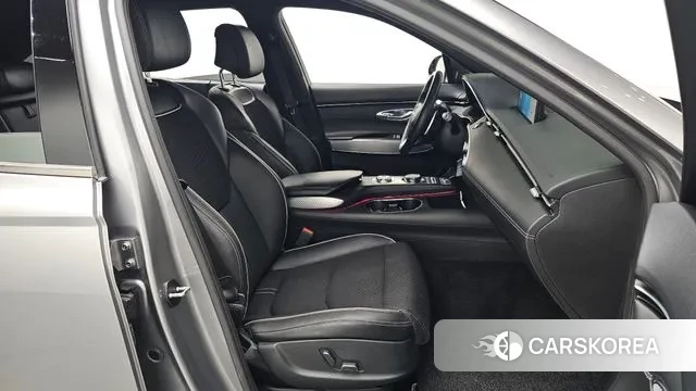 Genesis GV70 2021 Белый из Кореи, фото 2