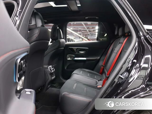 Mercedes-Benz GLC AMG 2026 Черный из Китая, фото 2